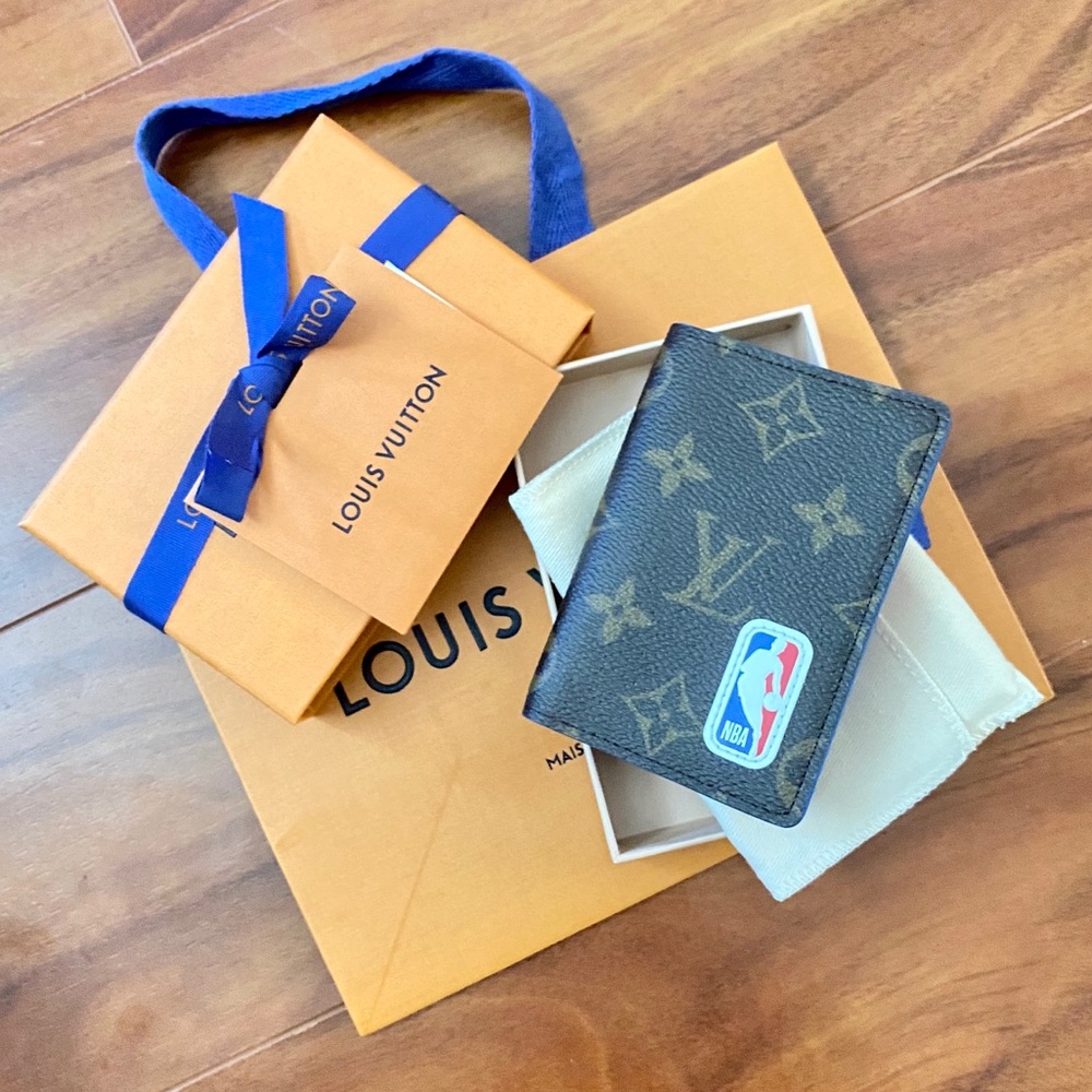 ***SOLD!!! AUTHENTIC LVXNBA POCKET ORGANIZER